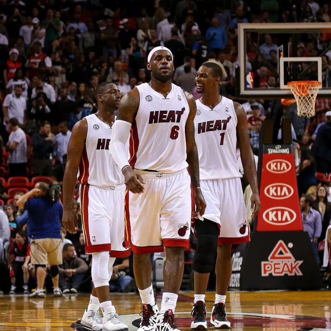 多特客战曼城大名单：吉拉西、施洛特贝克在列，布兰特缺阵（多特客战曼城名单出炉：吉拉西、施洛特贝克入选，布兰特无缘）