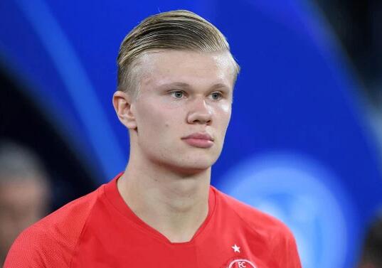 阿贾·威尔逊：阿德巴约训练中用NBA强度防守，有时我会急（阿贾·威尔逊：与阿德巴约训练时他用NBA级防守，我偶尔会心急）