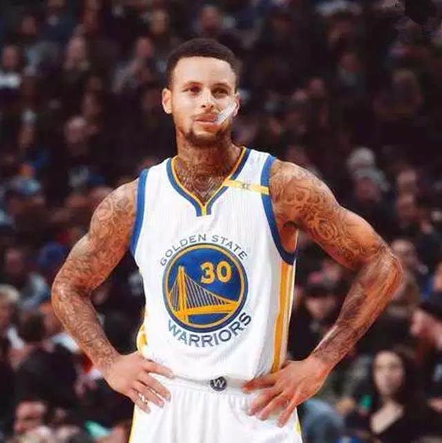 NBA官方：布伦森和小贾伦·杰克逊当选第9周最佳球员（NBA官宣：布伦森与小贾伦·杰克逊荣膺第9周周最佳球员）