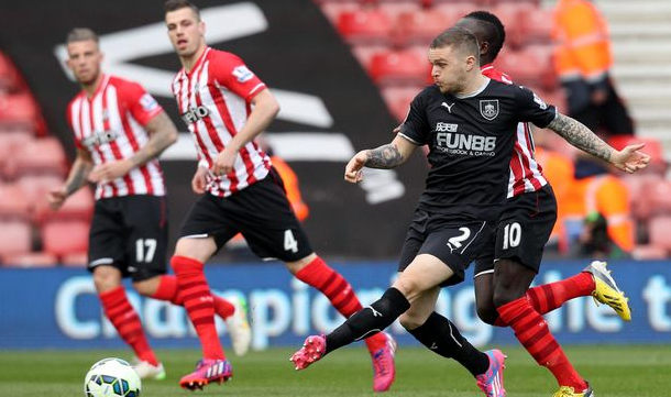 塔利亚菲科：不认为与梅西的对比会影响马斯坦托诺，他很专注（塔利亚菲科：梅西比较不会干扰马斯坦托诺，他始终专注）