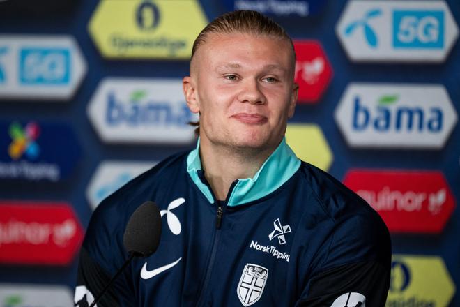 记者：世界杯抽签仪式开始前，大力神杯已经抵达华盛顿（记者：世界杯抽签未启，大力神杯已先抵华盛顿）