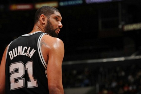 曼城斯特林末节进球助球队获胜（斯特林末段破门助曼城全取三分）