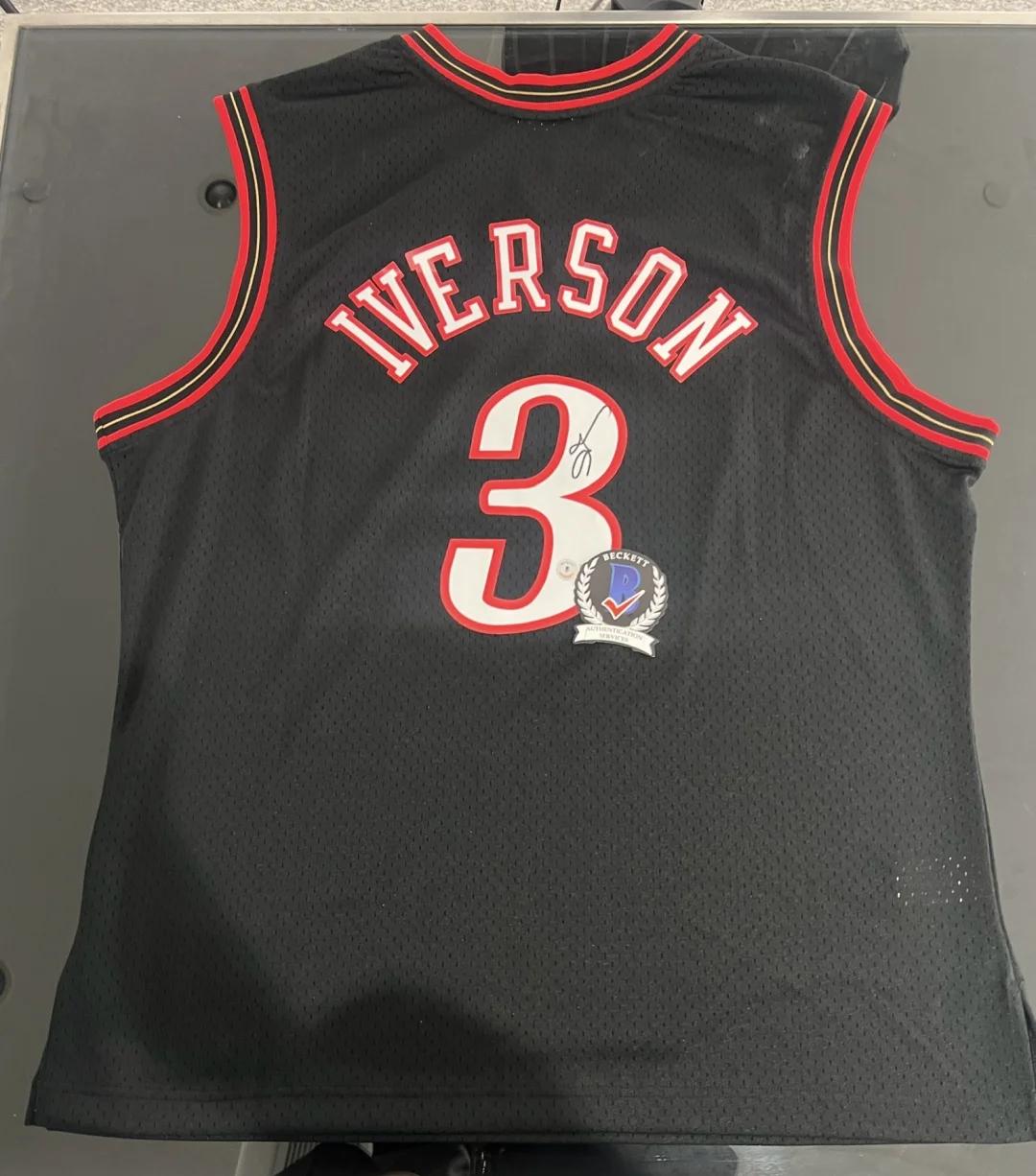 拜仁新战术体系攻守兼备（拜仁战术革新，攻防兼修）