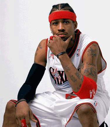 各区域场均得分王：弧顶-库里 左右45°中距离-KD 右侧中距离-小卡（各点位场均得分之王：弧顶库里，左右45°中距离KD，右侧中距离小卡）