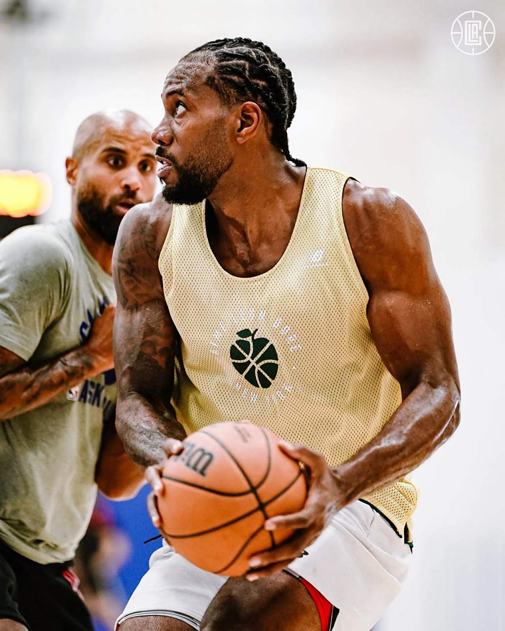 张玉宁：目标是小组出线然后更进一步，我们会全力以赴（张玉宁：先拿小组出线，再向更高目标冲击，我们会拼尽全力）