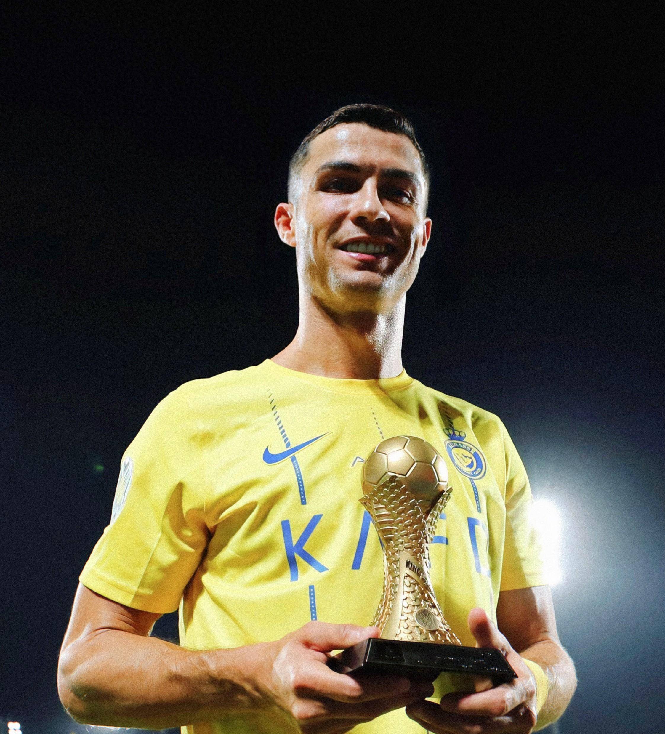 歌手：阿根廷跟巴西是宿敌没事！阿根廷可是有梅西！（歌手：阿根廷与巴西虽是宿敌，但有梅西坐镇不慌）