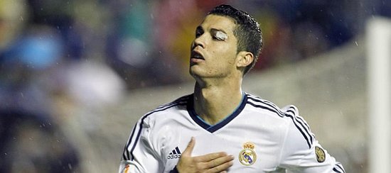 波兰媒体：莱万妻子经常分享跳交际舞的视频，引发了夫妻争吵（波媒称：莱万妻子频晒交际舞视频，夫妻因此起争执）