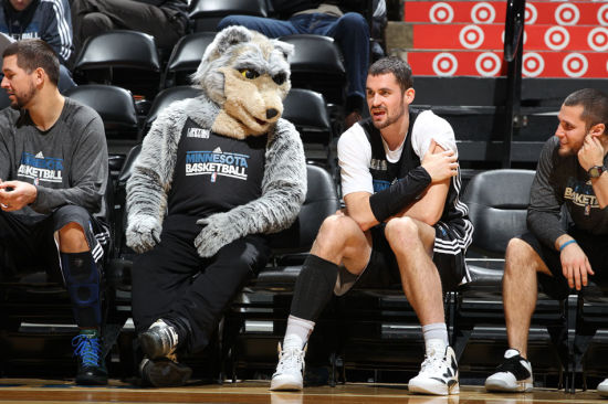 张庆鹏：今晚战山东强度会拉满，愿夏天的汗水换来冬天的收获（张庆鹏：今晚对阵山东强度打满，盼夏日汗水换来冬日收获）