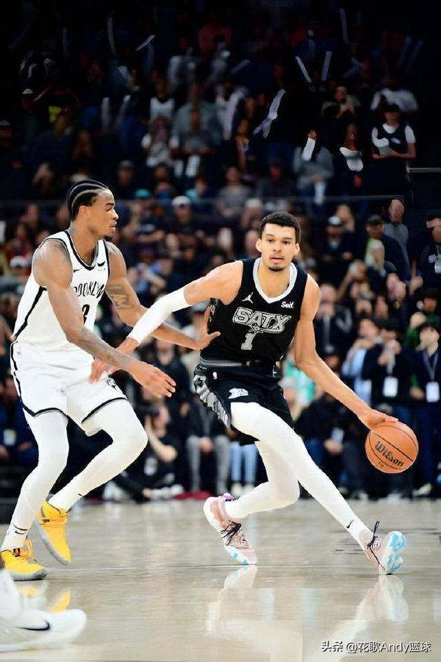 马丁内斯：C罗首发是因为进球高效，如今没有不劳而获的事（马丁内斯：C罗首发靠高效得分，如今没有不劳而获）