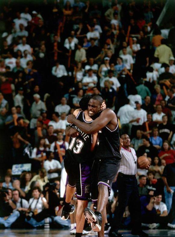 萨拉赫或转战意甲，沙特、巴黎选项存疑（萨拉赫或赴意甲，沙特与巴黎前景成疑）