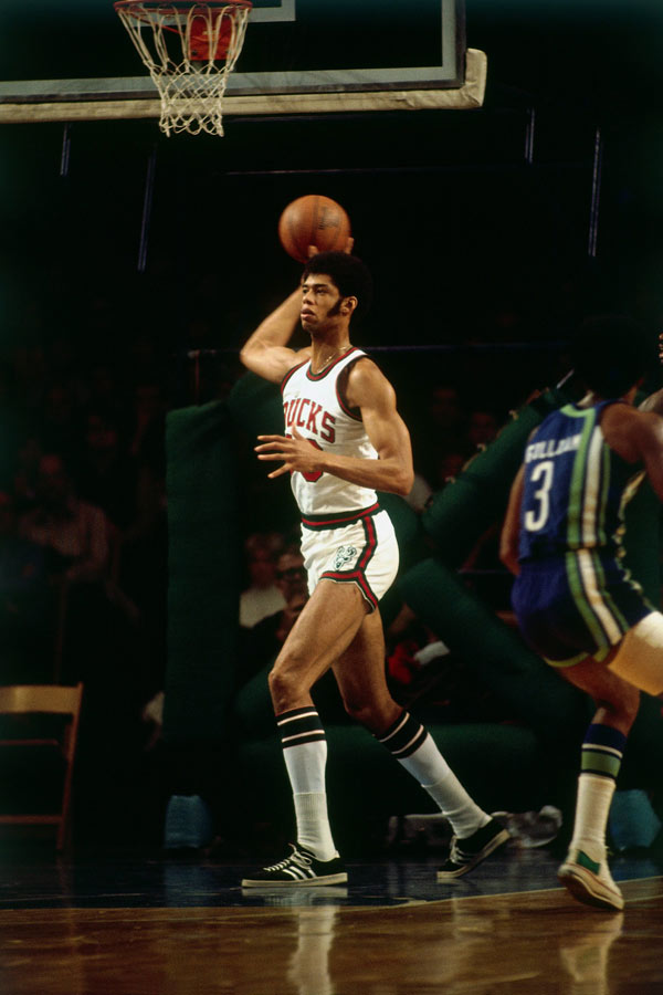 波媒：什琴斯尼在加盟巴萨前考虑参加波兰第七级别联赛（波媒称：什琴斯尼赴巴萨前曾考虑去踢波兰第七级联赛）